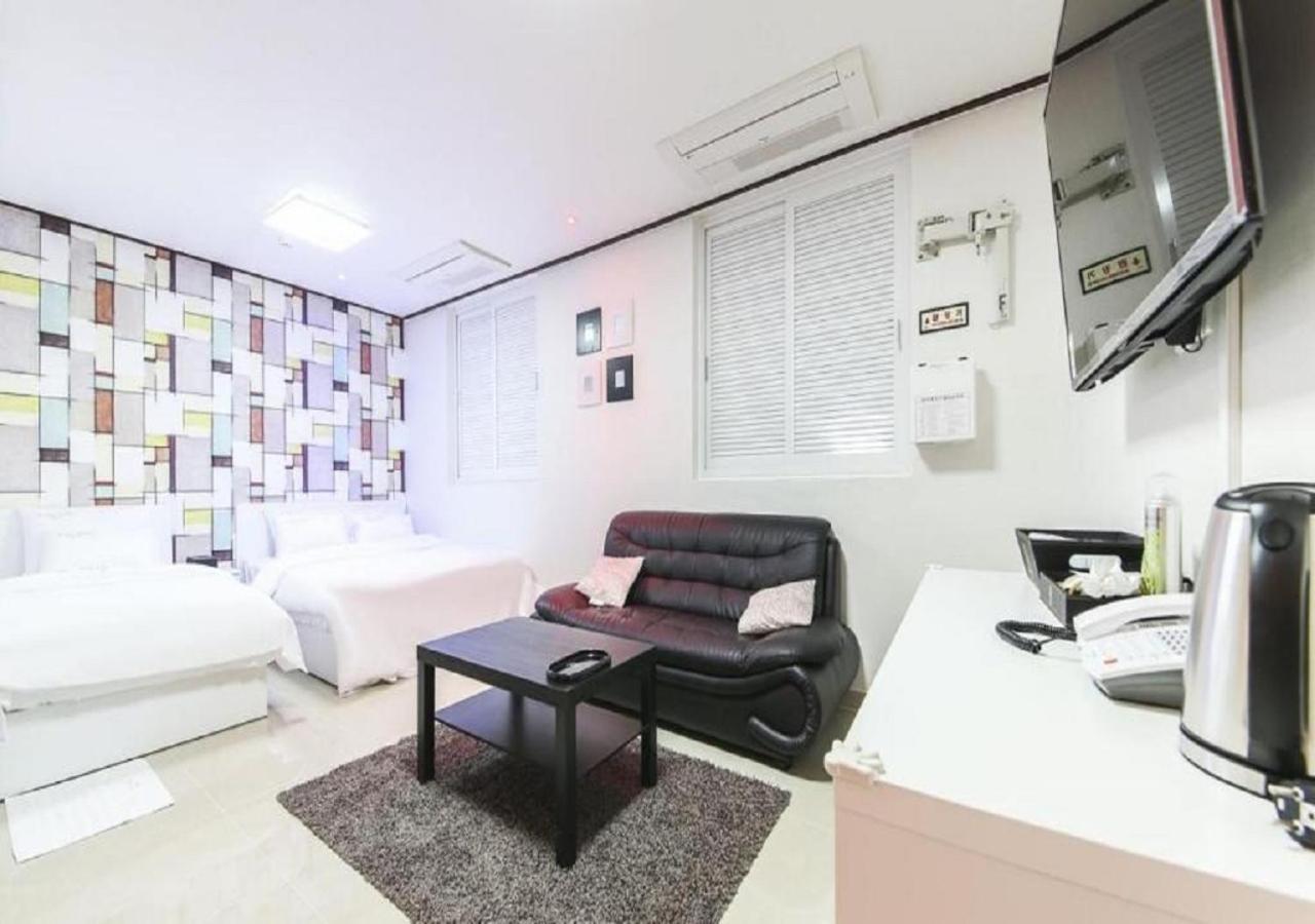 Itaewon A One 2*